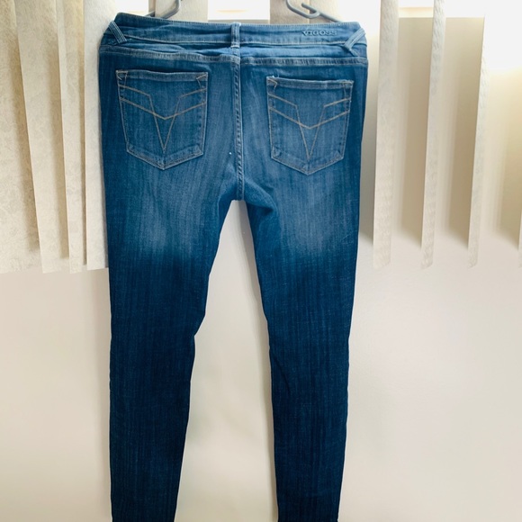 Vigoss Distressed  Blue Jeans - Picture 3 of 4